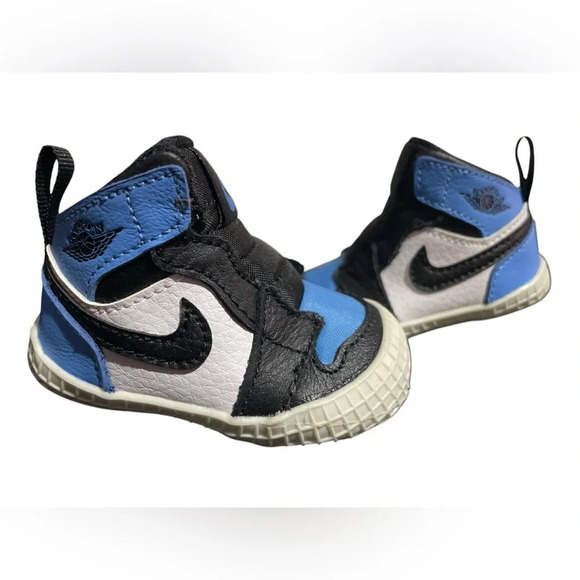 Air Jordan crib bootie - Picture 3 of 3